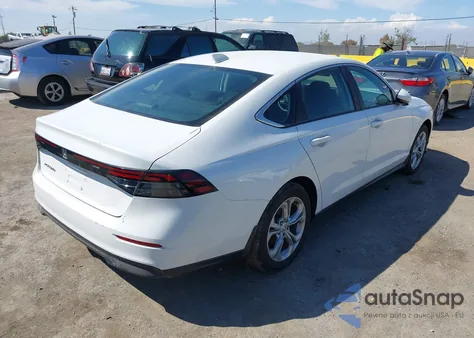 2024 Honda Accord Lx z USA, uszkodzony, nr VIN 1HGCY1F27RA055106